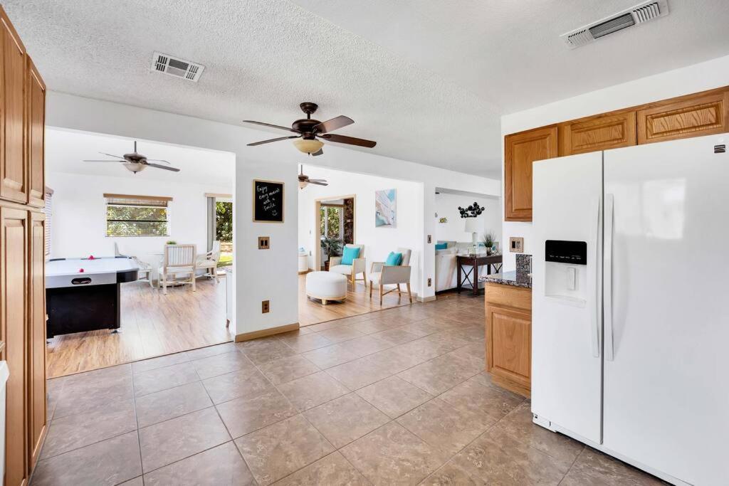 Centrally Located Spacious Vacation Hom 13 M Strip Casa de férias